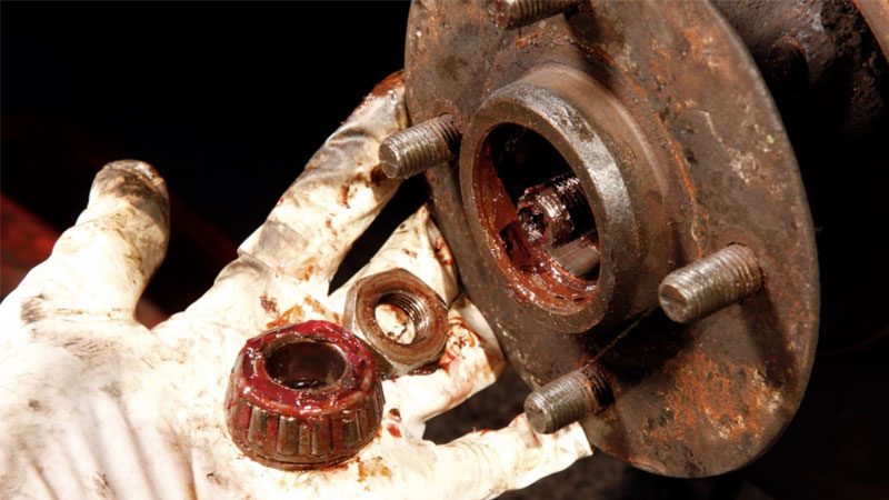 Hướng dẫn cách tháo vòng bi khỏi trục đơn giản, đúng kỹ thuật