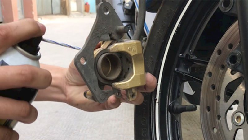 Cách thay bố thắng đĩa ô tô, xe máy, xe ba gác các loại