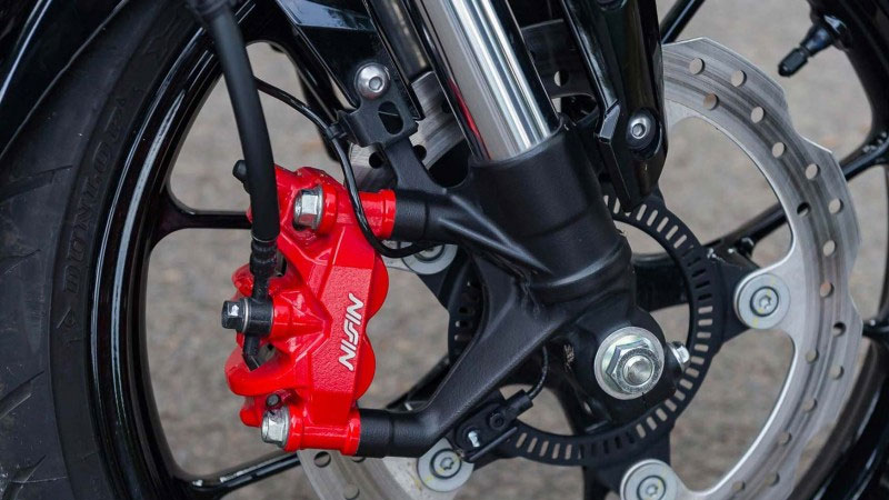 Thay bố thắng xe máy bao nhiêu tiền? Bảng giá chi tiết các loại xe