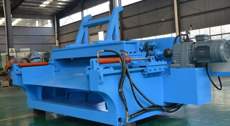 Máy bóc gỗ: Phân loại, giá bán và ứng dụng thực tế