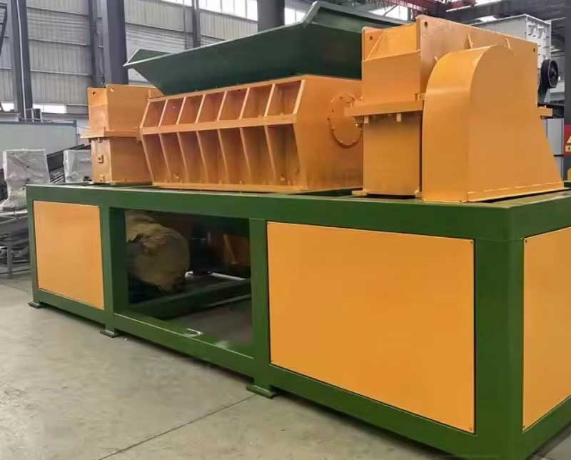 Hệ thống truyền động đóng vai trò cung cấp và truyền lực từ động cơ đến buồng nghiền.