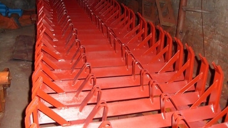 Giá đỡ con lăn băng tải: Phân loại, cấu tạo và ứng dụng