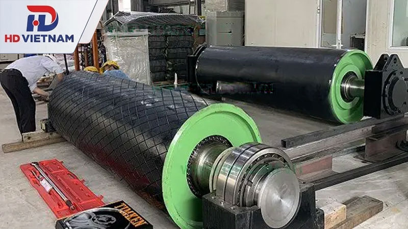 Bọc cao su rulo băng tải: Quy trình, lợi ích và báo giá