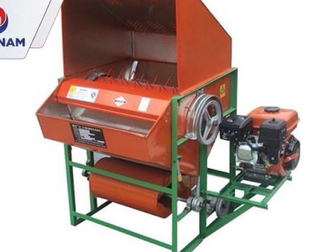 Khung máy của máy tuốt lúa.